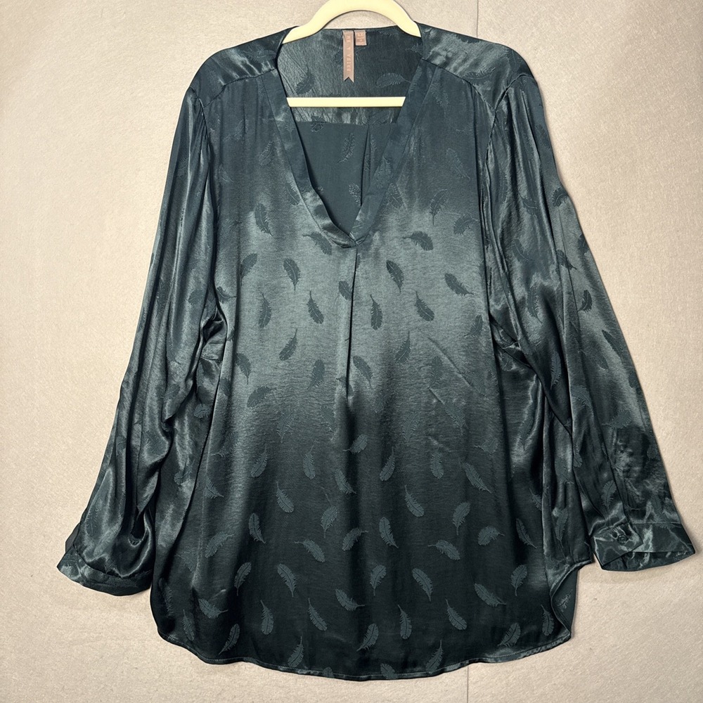 Brina & Em Stitch Fix Green Silky Leaf Embossed Blouse Size 2X Christmas Holiday